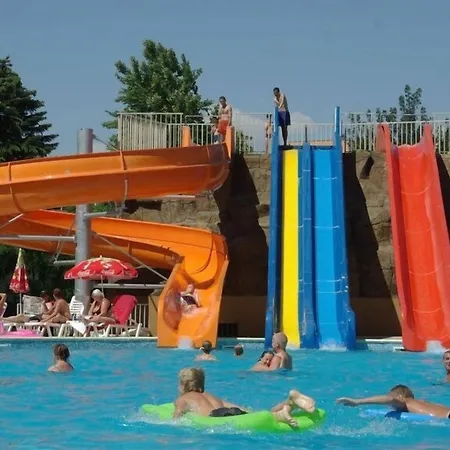 酒店 Iskar & Aquapark 阳光海滩