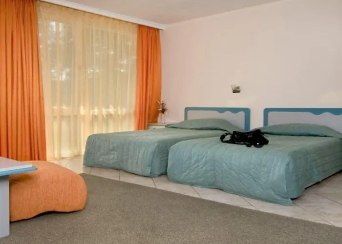 Iskar & Aquapark Hotel Sunny Beach