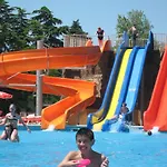 Хотел Iskar & Aquapark