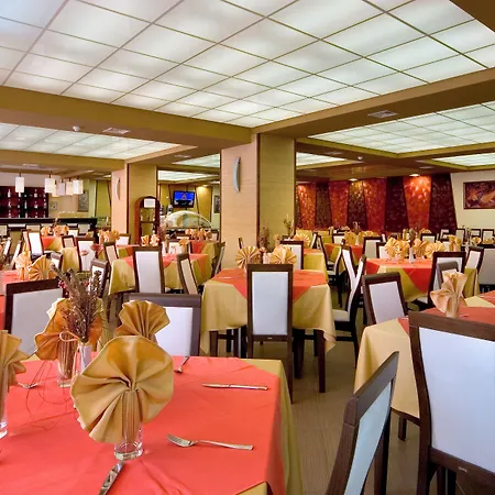 Хотел Iskar & Aquapark 3*