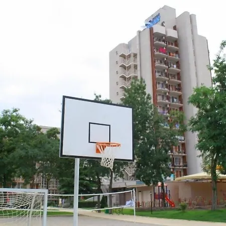 Iskar & Aquapark Хотел Слънчев бряг