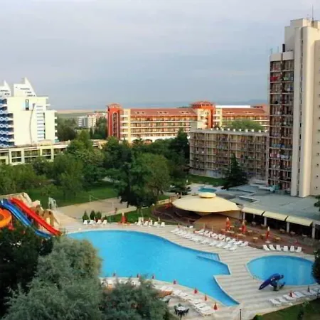 Iskar & Aquapark Hotel 3*