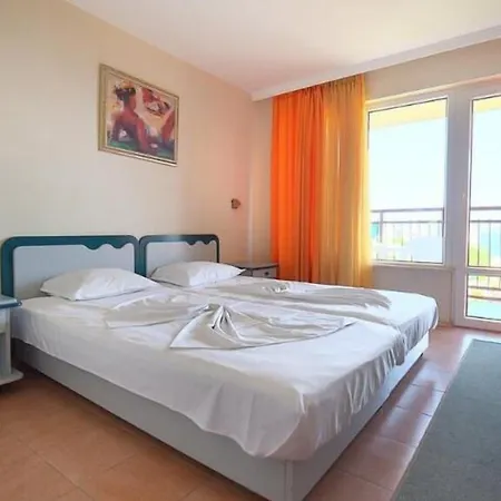 Iskar & Aquapark ホテル 3*