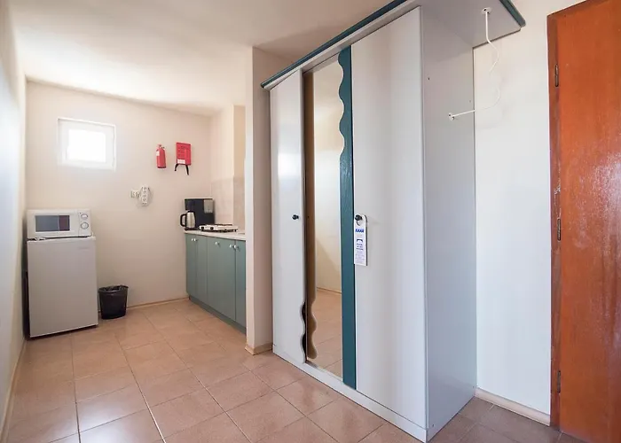 Хотел Iskar & Aquapark