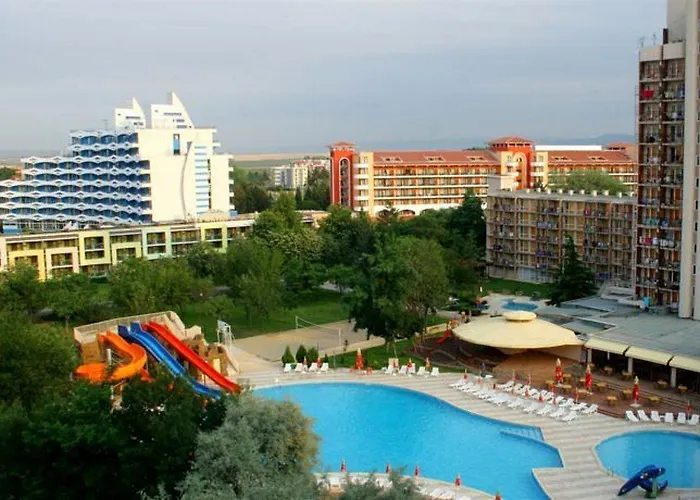 Iskar & Aquapark Хотел 3*