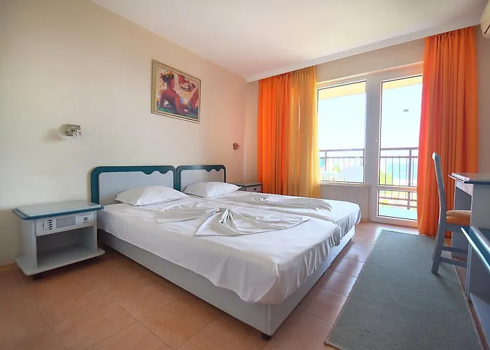 Хотел Iskar & Aquapark