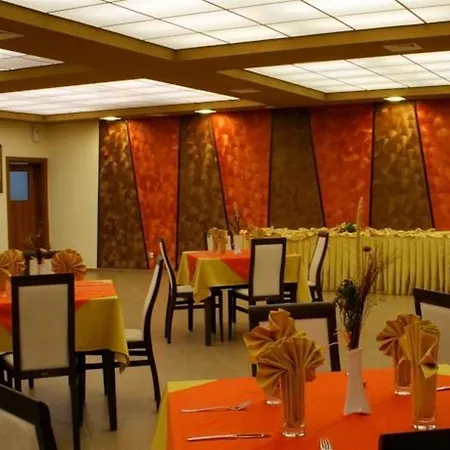 Iskar & Aquapark Szálloda 3*