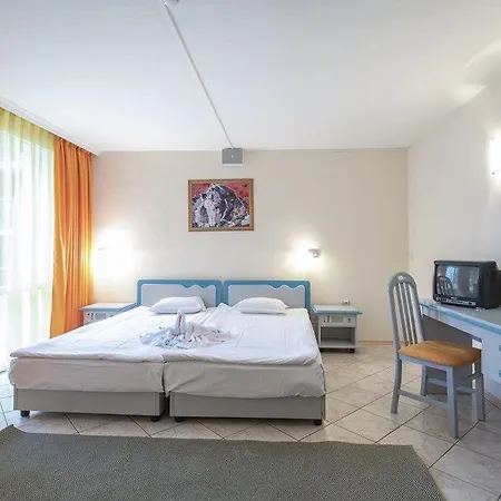 Iskar & Aquapark Szálloda 3*