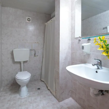 Iskar & Aquapark Szálloda 3*